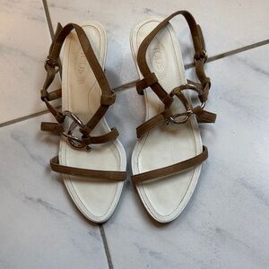 Tod's Tan Strappy Sandals kitten heel size 36.5